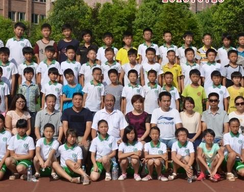 正源学校2015届小学毕业班合影（72-80班、120-130、174-178班）